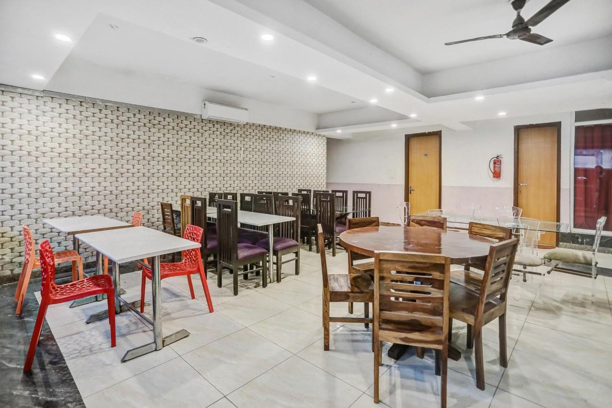 Townhouse 22956 Hotel Grand Residency Delhi  Eksteriør billede